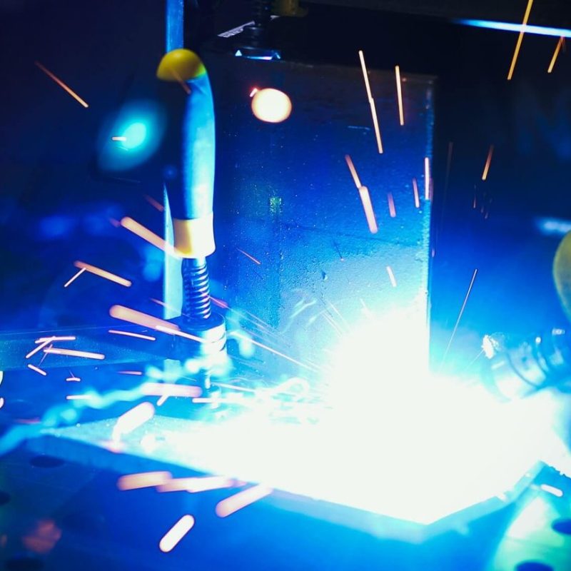 metal cutting with acetylene torch in factory 1.jpg